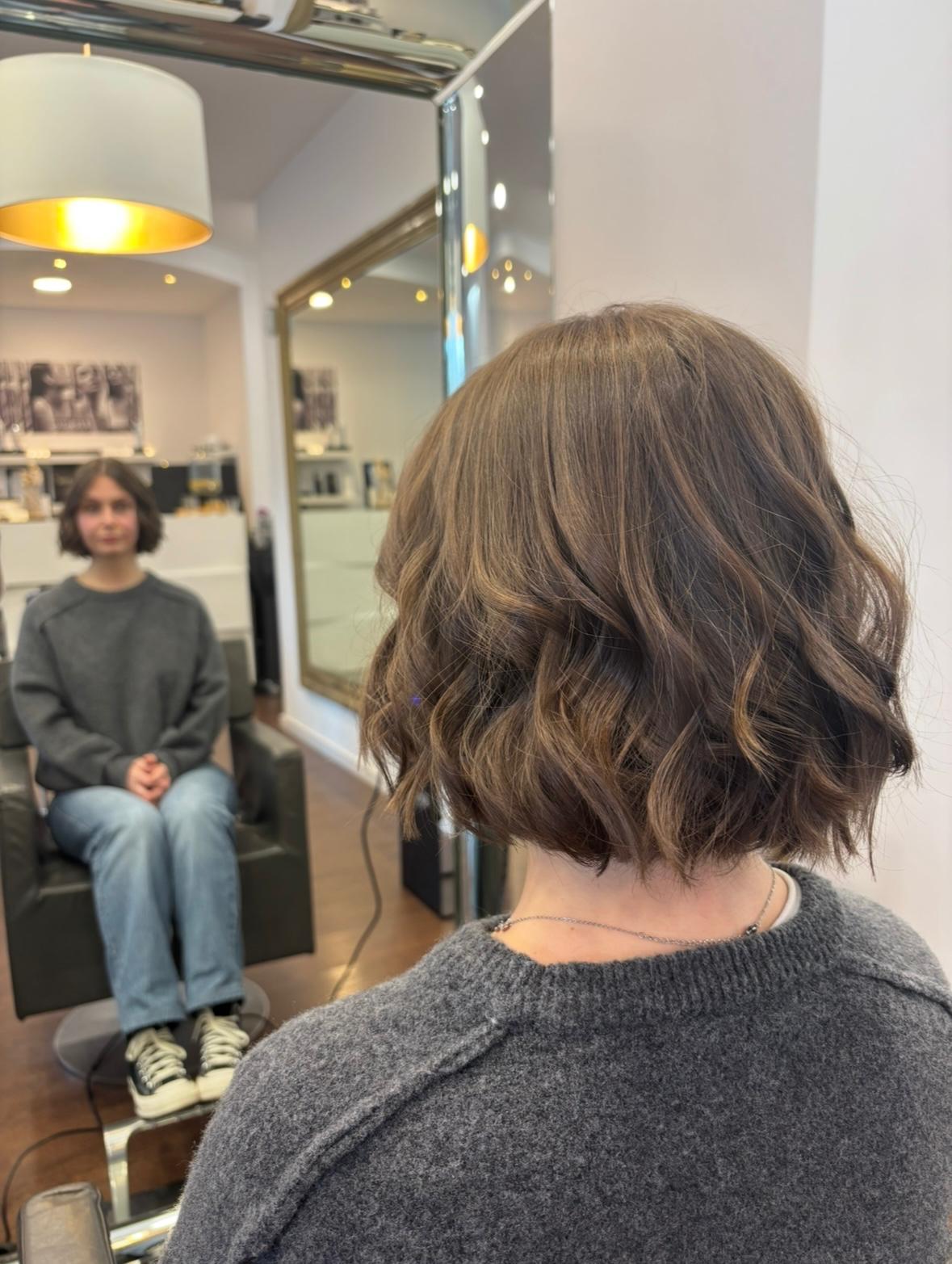 Corte no salão Márcia Vieira Cabeleireiro, no Porto